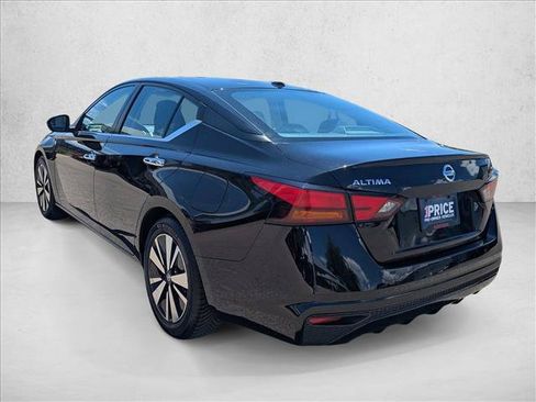 Used 2022 Nissan Altima 2.5 SV FWD image 8
