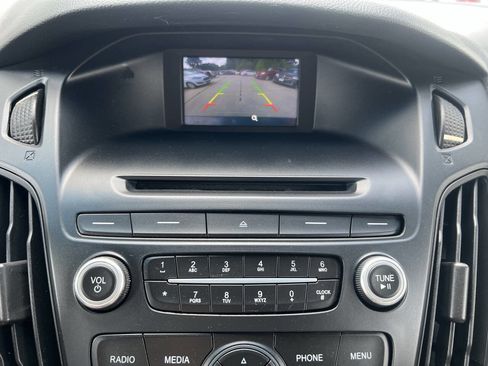 Used 2015 Ford Focus SE image 18