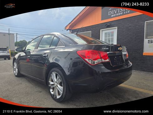 Used 2011 Chevrolet Cruze LTZ FWD image 5