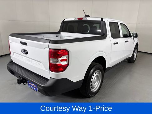 Used 2025 Ford Maverick XL FWD image 11