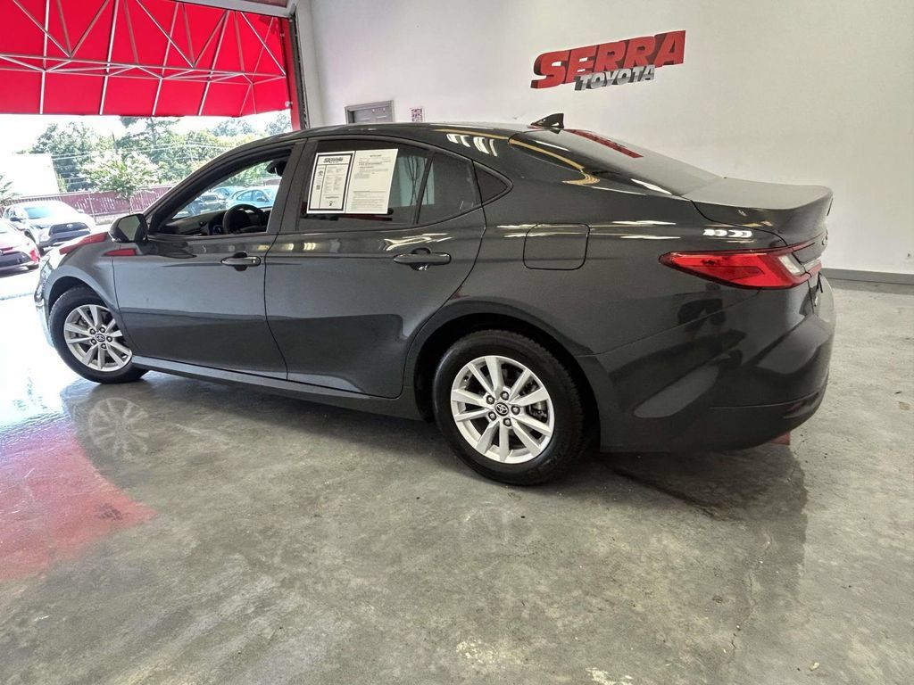 Used 2025 Toyota Camry LE w/ Convenience Package FWD image 6