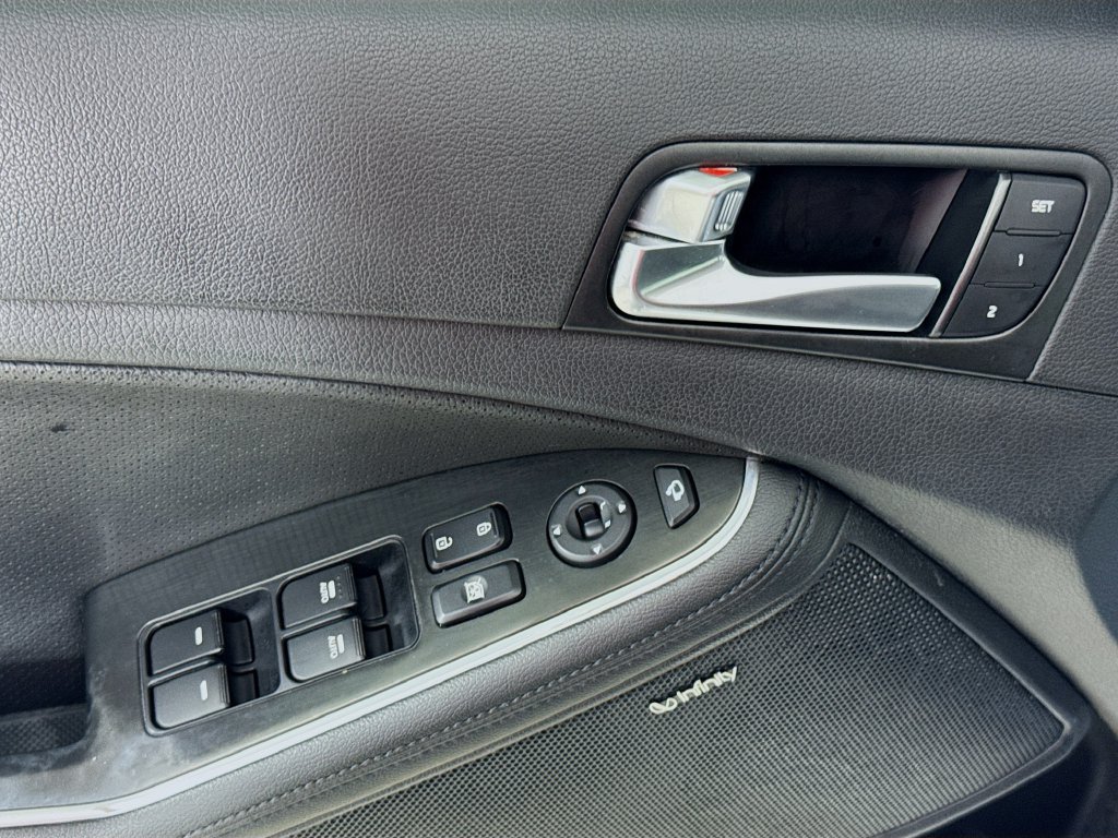 Used 2015 Kia Optima EX FWD image 21