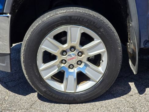 Used 2015 GMC Sierra 1500 SLE w/ SLE Value Package AWD/4WD image 9