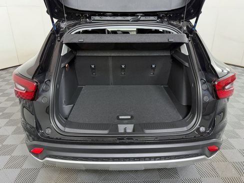 New 2026 Chevrolet Trax LT image 7