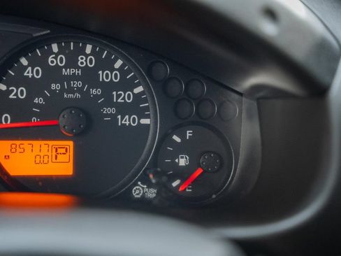 Used 2021 Nissan Frontier SV RWD image 37