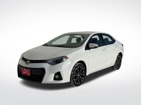 Used 2016 Toyota Corolla LE image 1
