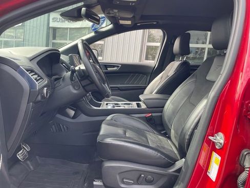 Used 2024 Ford Edge ST w/ Equipment Group 401A AWD/4WD image 10