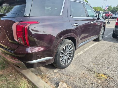 Used 2024 Hyundai Palisade Calligraphy FWD image 11
