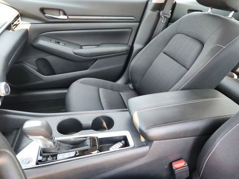 Used 2022 Nissan Altima 2.5 S image 16