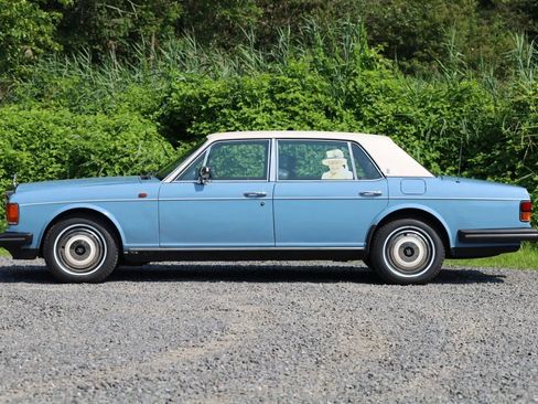 Used 1989 Rolls-Royce Silver Spur image 3