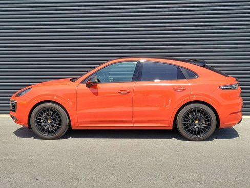 Certified 2021 Porsche Cayenne GTS AWD/4WD image 2