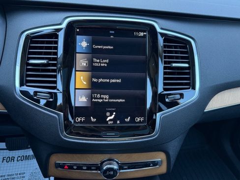 Used 2021 Volvo XC90 T6 Momentum w/ Advanced Package AWD/4WD image 27