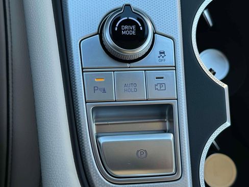 New 2026 Genesis G70 2.5T Prestige image 31