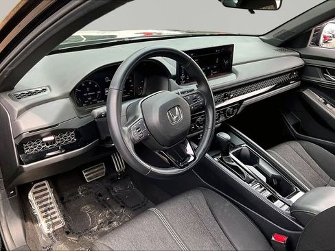 Used 2024 Honda Accord Sport image 14