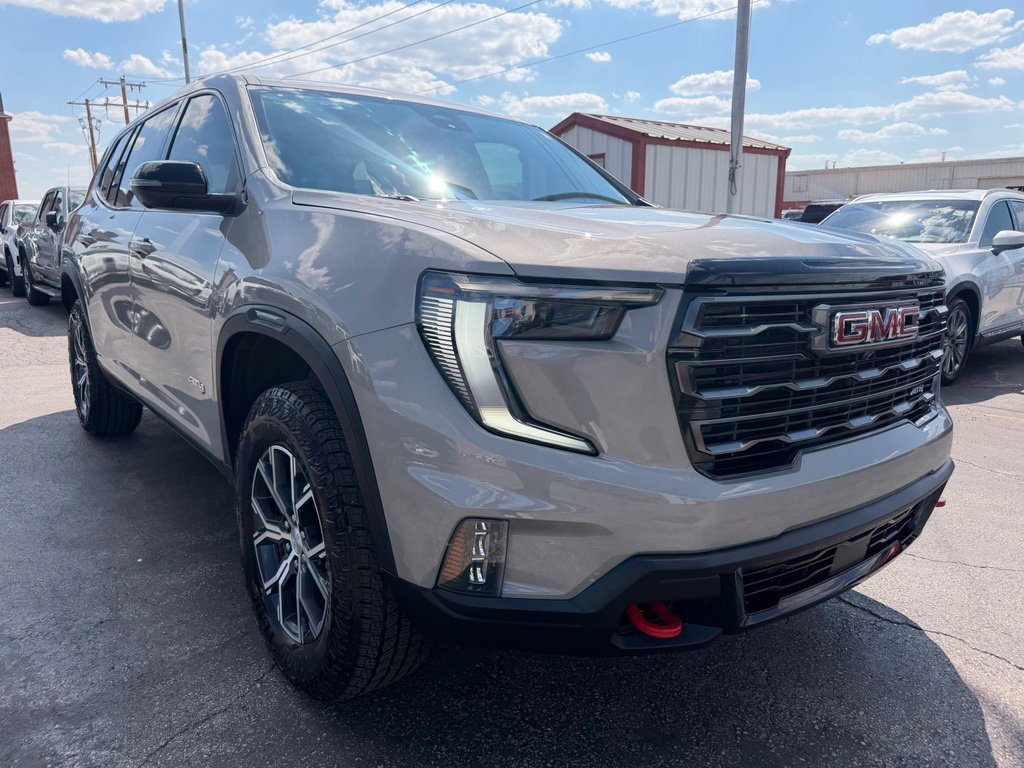 Used 2026 GMC Acadia AT4 w/ Luxury Package AWD/4WD image 5
