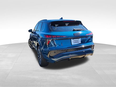New 2026 Audi Q3 quattro 2.0T AWD/4WD image 4