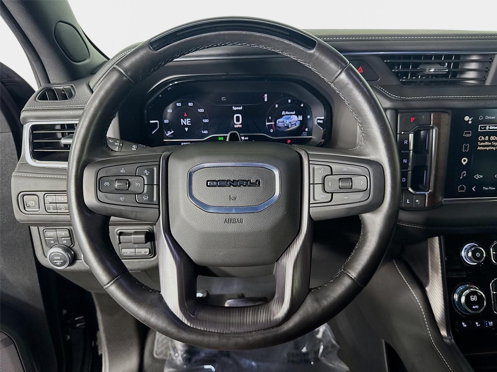 Used 2024 GMC Yukon Denali Ultimate AWD/4WD image 12