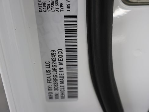 Used 2024 RAM 3500 Tradesman w/ Chrome Appearance Group image 61