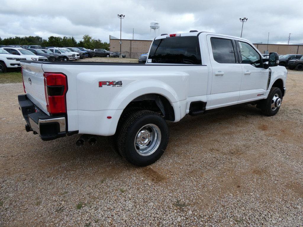 New 2027 Ford F350 Lariat AWD/4WD image 4
