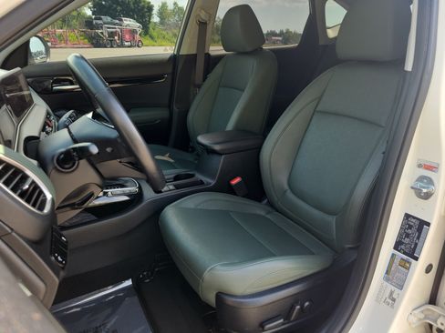 Used 2024 Kia Seltos SX AWD/4WD image 14