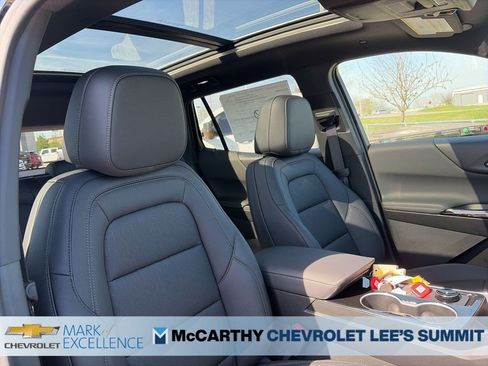 New 2026 Chevrolet Equinox LT w/ Convenience Package II AWD/4WD image 30