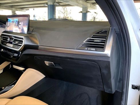 Used 2023 BMW X4 xDrive30i w/ M Sport Package image 19