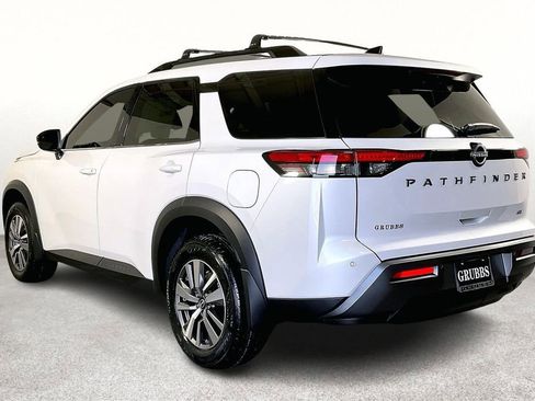 New 2026 Nissan Pathfinder SL FWD image 6