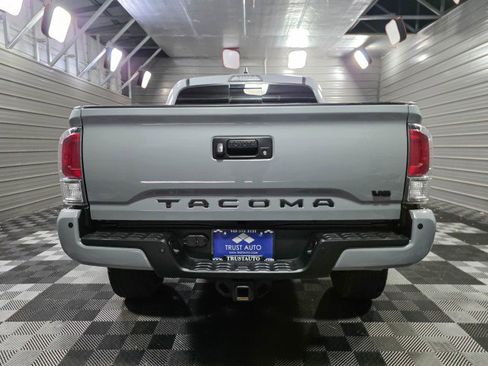Used 2021 Toyota Tacoma TRD Sport w/ Technology Package AWD/4WD image 6