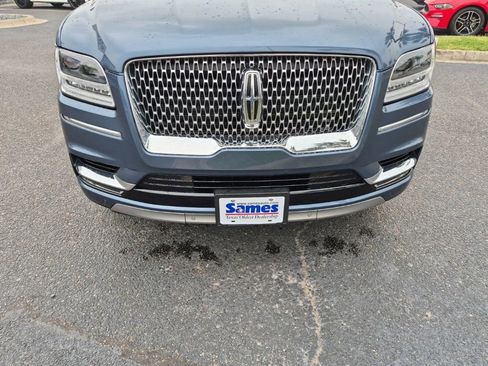 Used 2020 Lincoln Navigator L Reserve w/ Luxury Package AWD/4WD image 9
