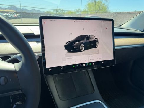 Used 2023 Tesla Model 3 Standard Range RWD image 19