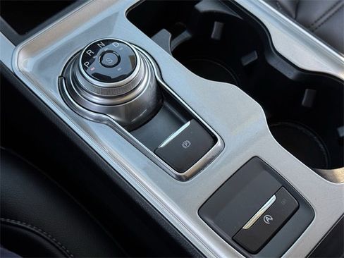 Certified 2024 Ford Edge SEL image 19