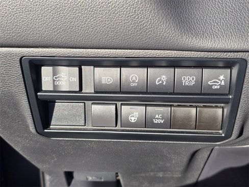 Used 2023 Toyota Tundra Limited image 60