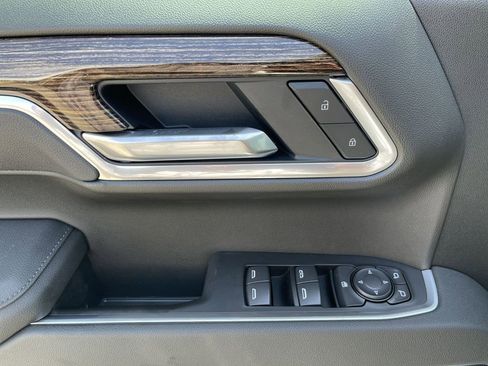 New 2026 GMC Sierra 1500 Elevation w/ Elevation Premium Package AWD/4WD image 24