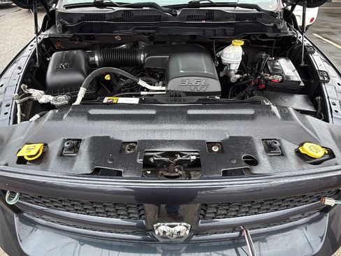 Used 2019 RAM 1500 Express w/ Express Value Package AWD/4WD image 21