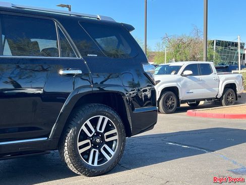 Certified 2018 Toyota 4Runner Limited AWD/4WD image 11