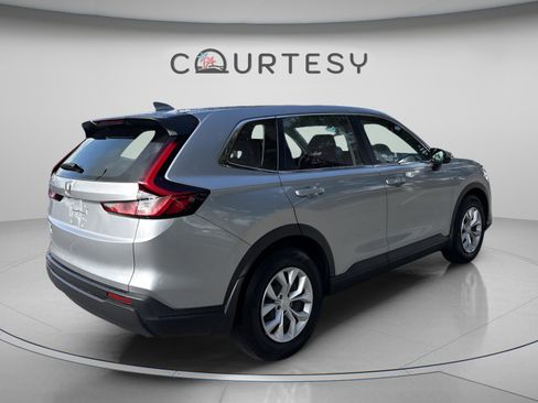 Used 2024 Honda CR-V LX image 7