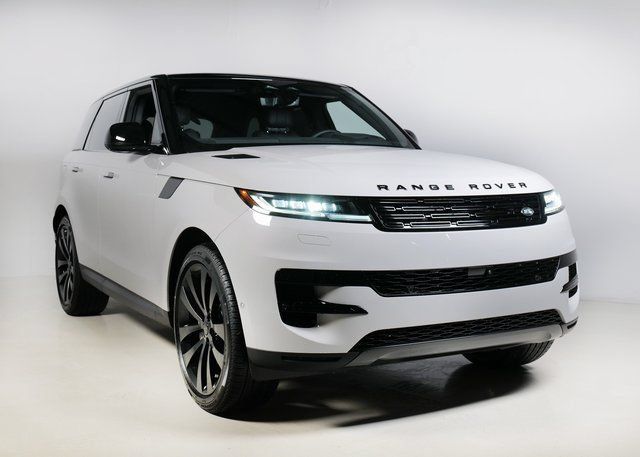 New 2026 Land Rover Range Rover Sport SE AWD/4WD image 10