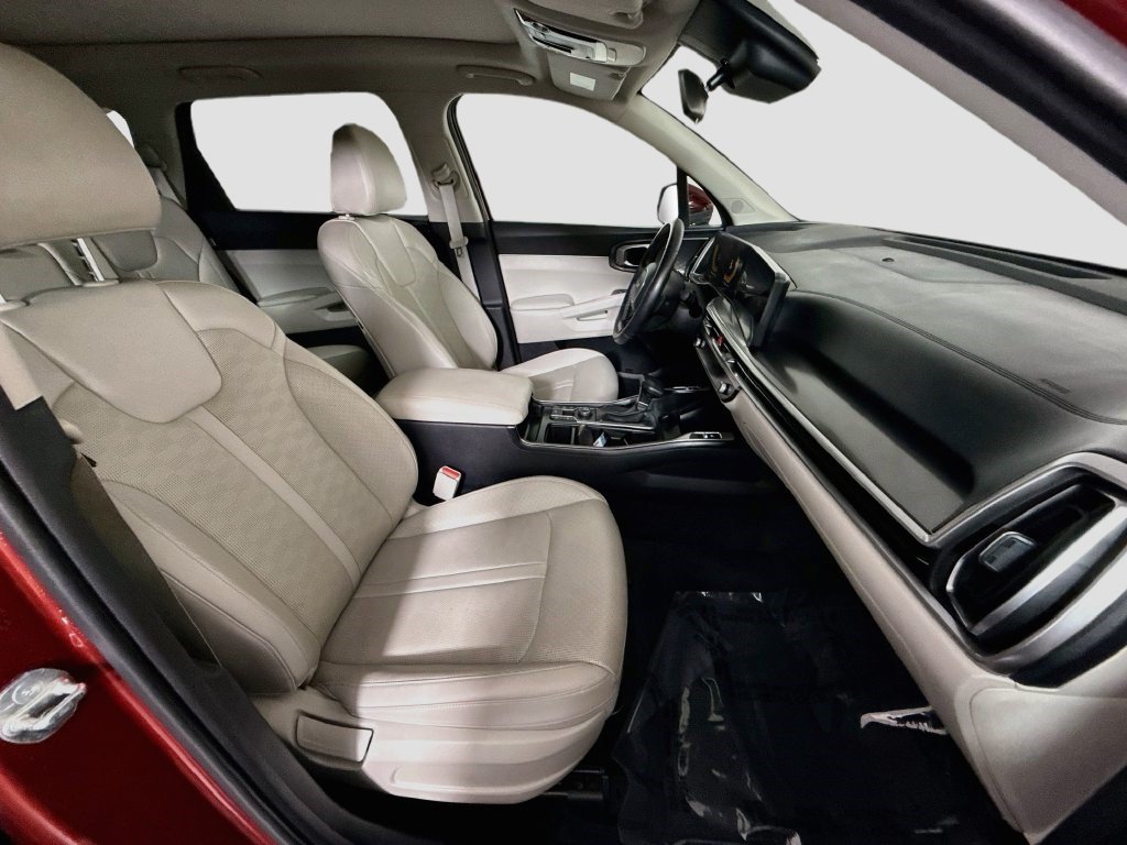 Used 2025 Kia Sorento S w/ Panoramic Sunroof Package FWD image 28