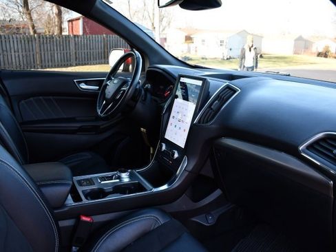 Used 2022 Ford Edge ST w/ Equipment Group 401A image 27