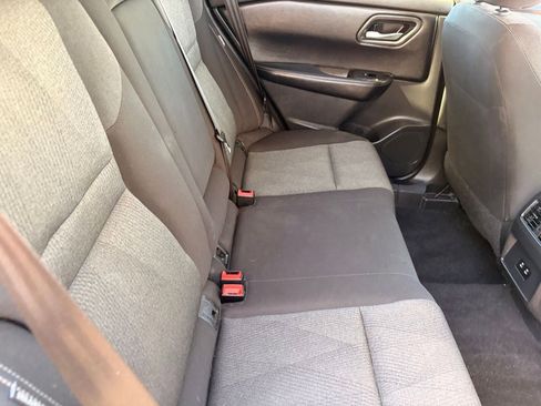 Certified 2025 Nissan Rogue SV FWD image 14