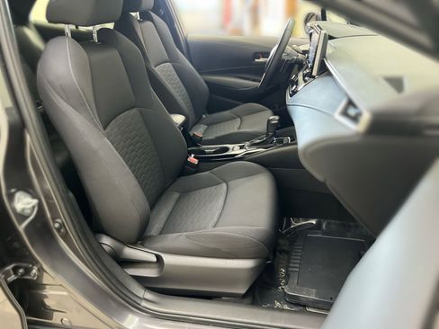 Used 2022 Toyota Corolla SE image 25