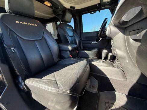 Used 2013 Jeep Wrangler Unlimited Sahara w/ Dual Top Group image 14