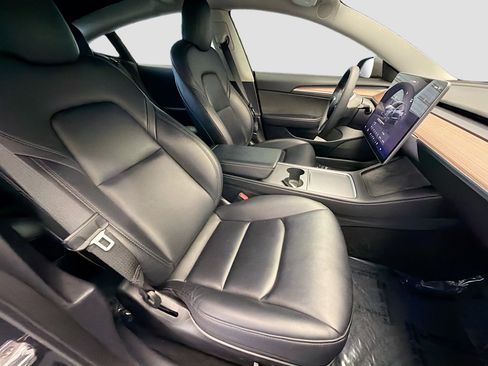 Used 2023 Tesla Model 3 Standard Range RWD image 15