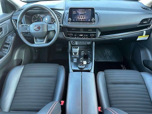 Certified 2025 Nissan Rogue SV image 13