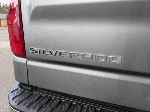 Used 2019 Chevrolet Silverado 1500 LT w/ Convenience Package image 7