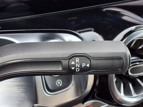 New 2026 Mercedes-Benz GLB 250 image 10