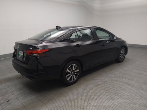 Used 2021 Nissan Versa SV FWD image 10