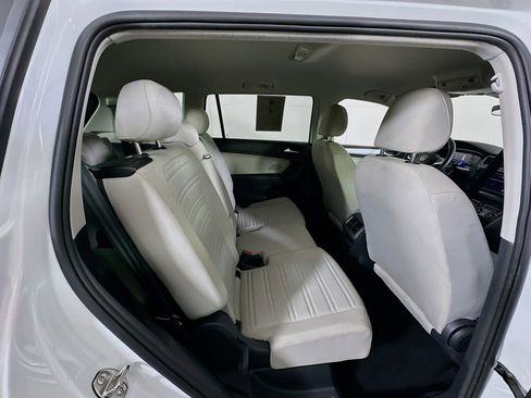 Used 2024 Volkswagen Tiguan S image 30