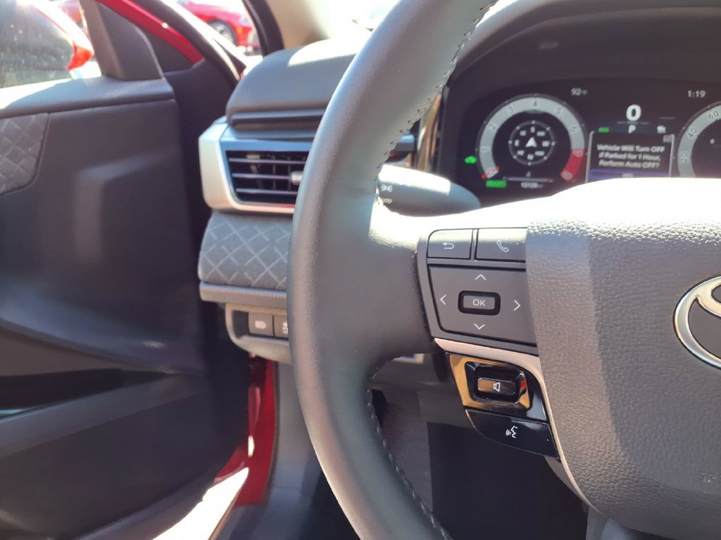 Used 2026 Toyota Camry XLE FWD image 20