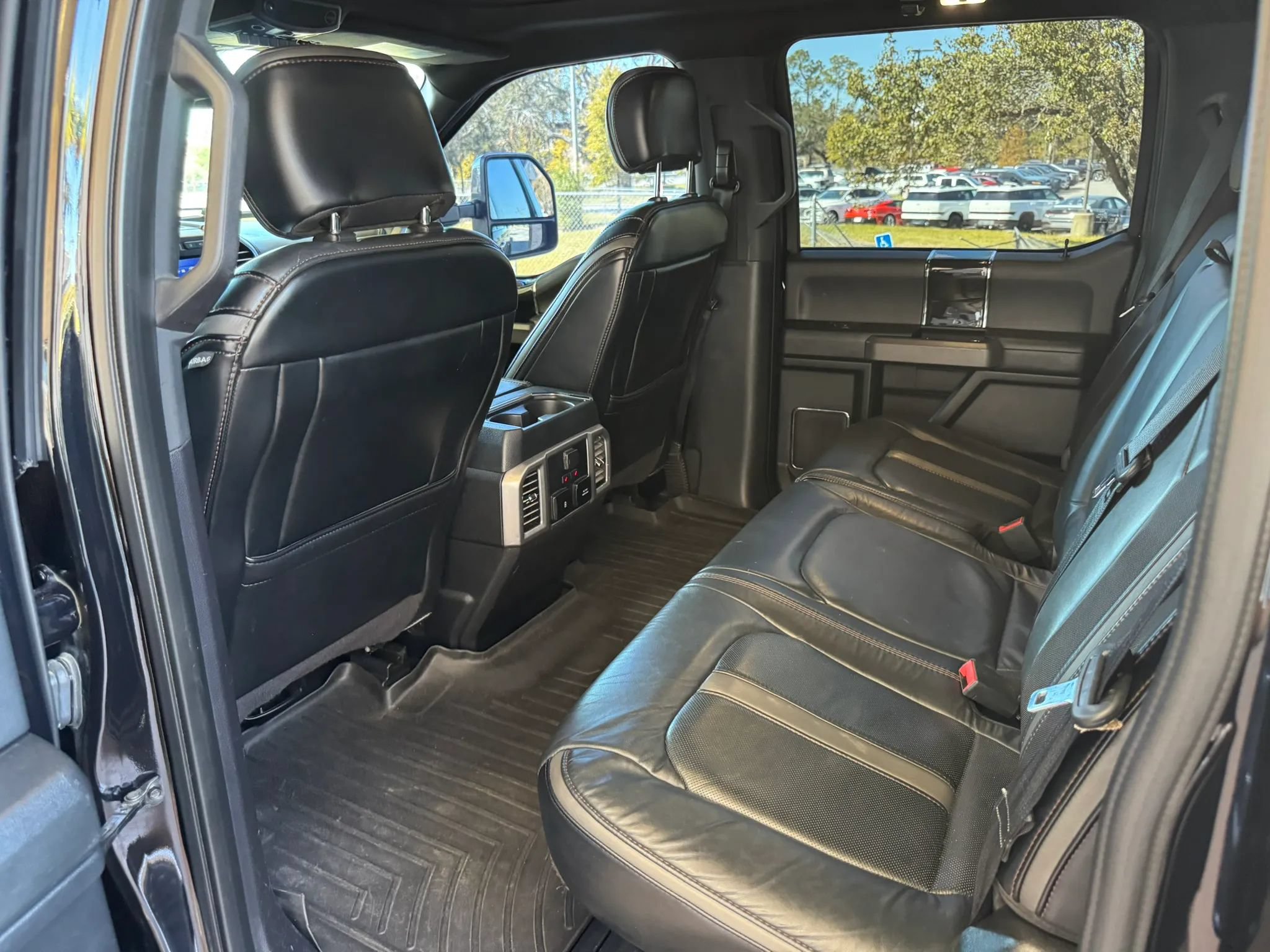 Used 2020 Ford F250 Platinum AWD/4WD image 23